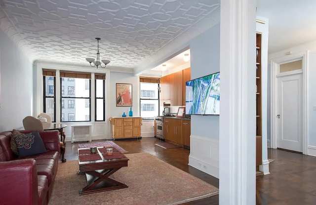 200 W 54th St Apt GER38VSZ Gallery 3
