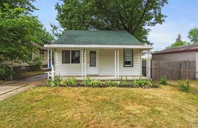 23773 HAZELWOOD Avenue photos photos