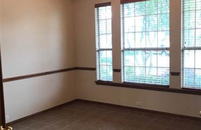2416 Aramic Court Gallery 4