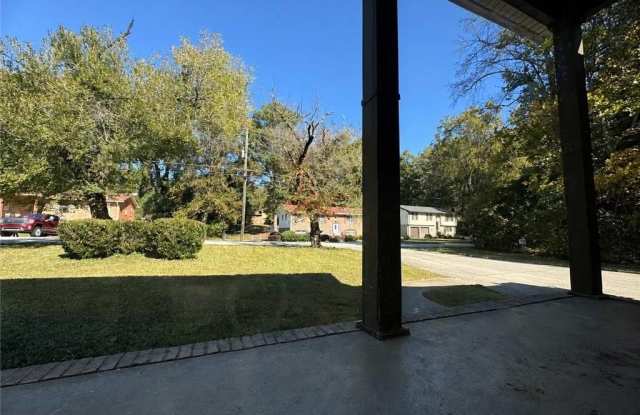 3915 Emerald N Drive Gallery 3