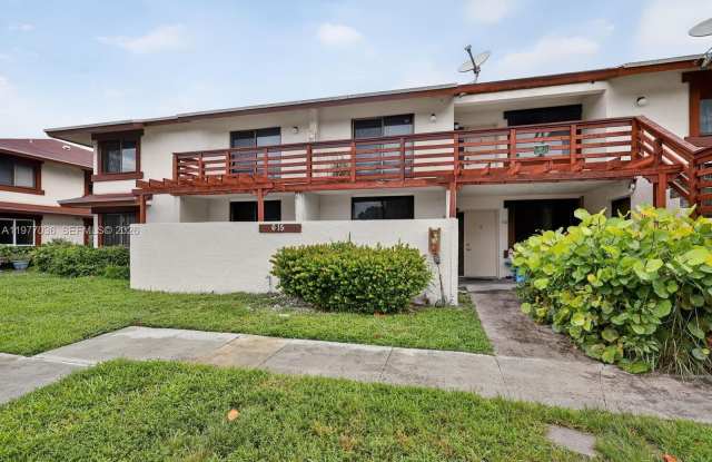 615 NW 210th St photos photos