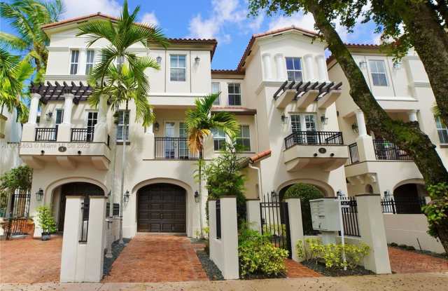 615 Santander Ave - 615 Santander Avenue, Coral Gables, FL 33134