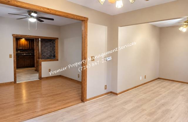 3811 Sunflower Road Gallery 2