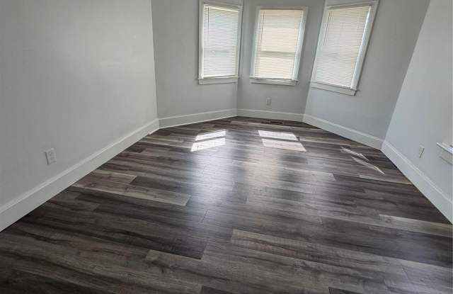 91 River Avenue Gallery 4