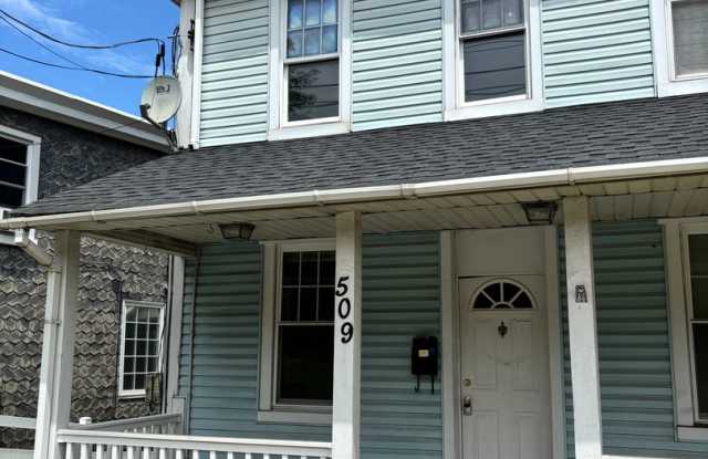 4 bed 1.5 bathroom apartment in Harleysville, PA photos photos
