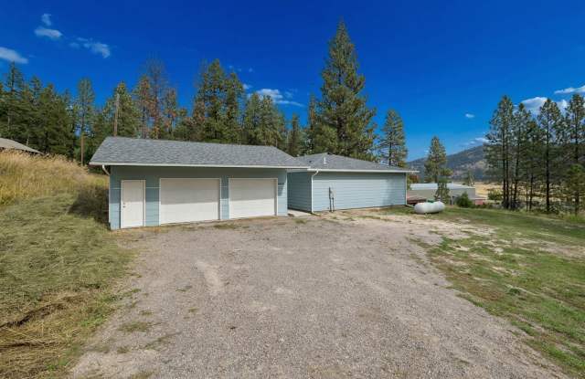 Beautifully Renovated 3-Bedroom Home in Kila – $2,600/Month Gallery 1