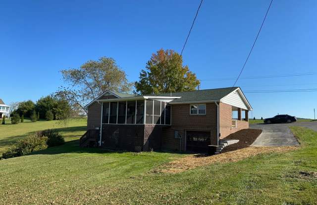 Large home in convent Blacksburg location Gallery 4