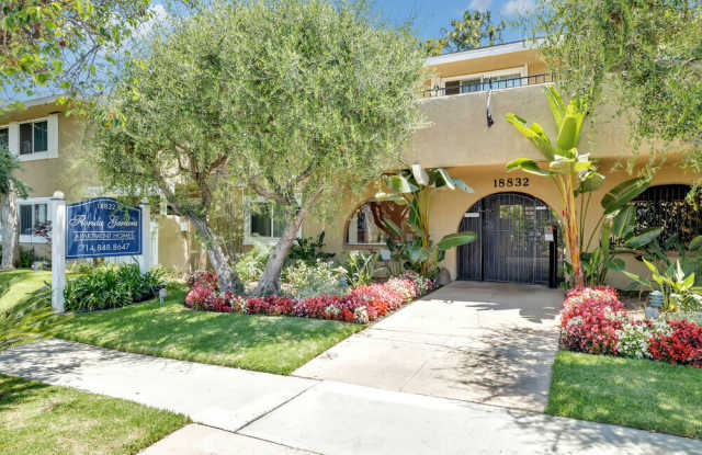 18832 Florida Street photos photos