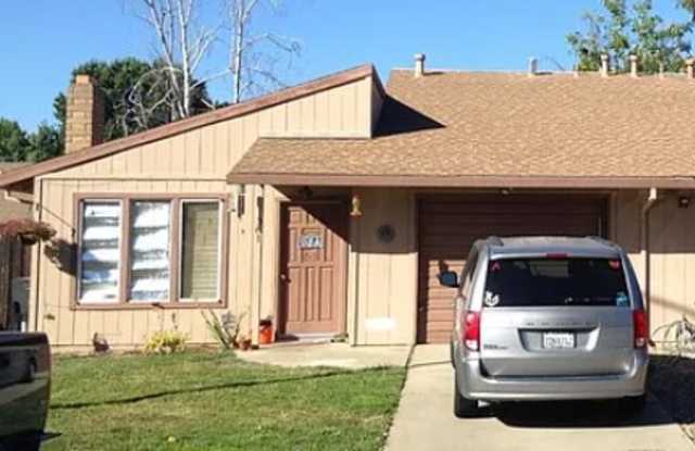 1381 Hobart Drive Gallery 2
