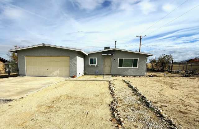 Cozy 2 Bedroom 1 Bathroom Home **50%OFF FIRST MONTHS RENT*** - 7005 North Star Avenue, Twentynine Palms, CA 92277