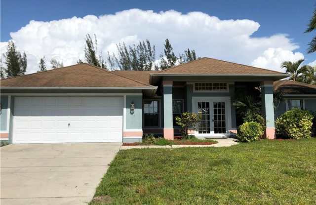 Pool Home for rent photos photos