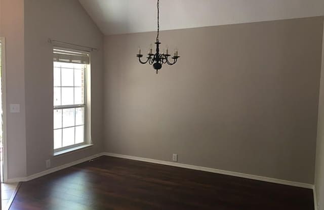29915 Sunwillow Creek Drive Gallery 3