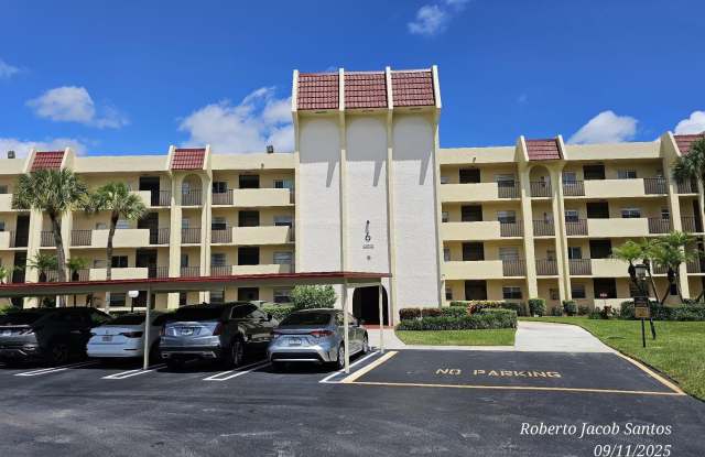 23305 Barwood Lane unit: 207 photos photos