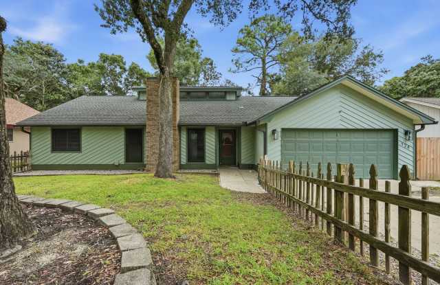 Conveniently Located Home with Private Backyard & Spacious Floor Plan! photos photos