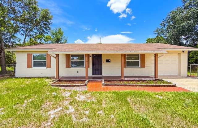 Fully Remodeled 3-Bedroom Home with Bonus Florida Room & Huge Fenced Yard Gallery 3