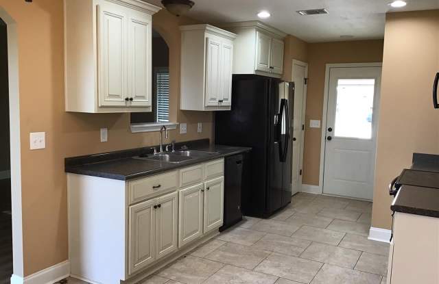 104 Ellington Ct. Gallery 3