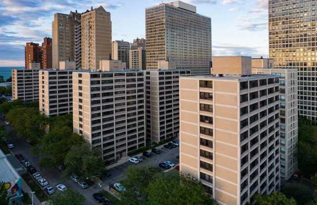 Algonquin Apartments Gallery 1