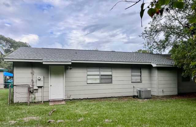 Gautier 3 Bedroom Gallery 3