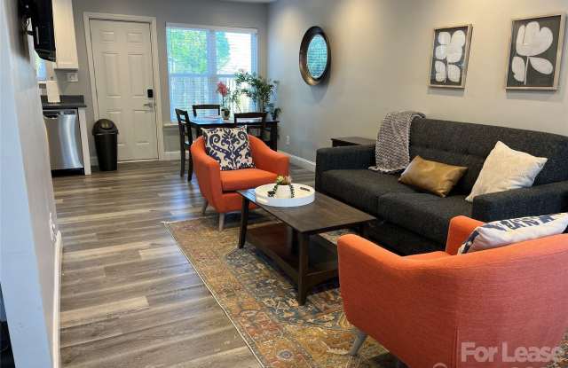 1816 N Mcdowell Street photos photos