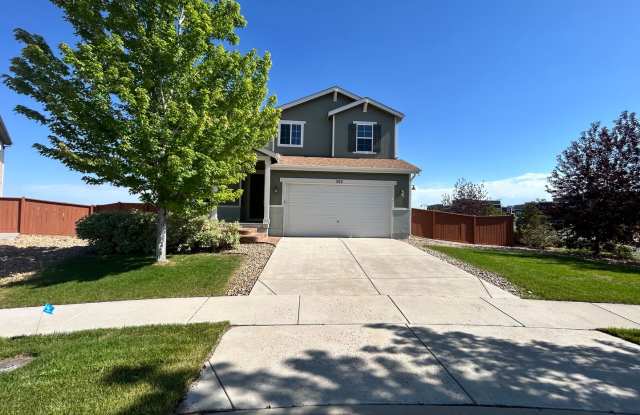 Spacious 5-Bedroom House with Large Fenced Yard photos photos Spacious 5-Bedroom House with Large Fenced Yard photos photos