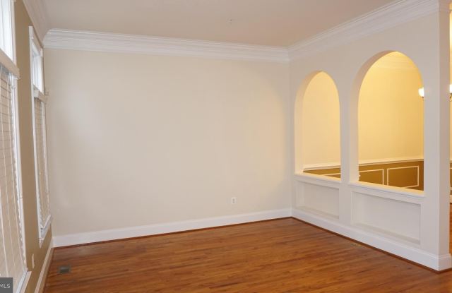 405 MAIN Street Gallery 2