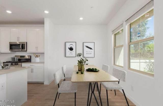 4077 S SABRINA Drive Gallery 4