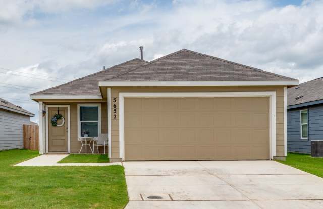 5652 Geronimo Cove Gallery 1