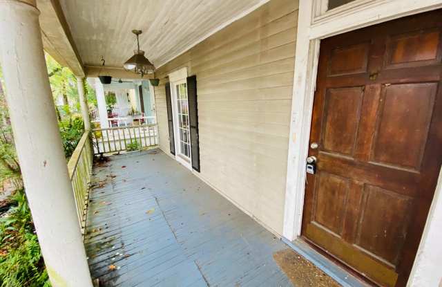 Renovated larg single family home! 2,200+ sf photos photos