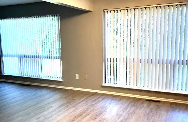 Oakridge Apartments Gallery 3