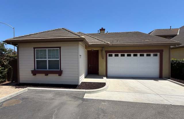 1353 Dolcetto Lane photos photos
