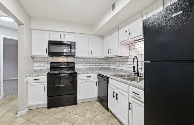 The Lenox Apartment Homes Gallery 2