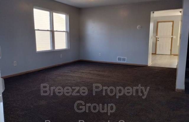 205 W Chalmers Ave photos photos