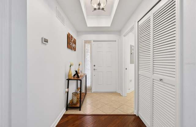 852 LANTERN Way Gallery 3