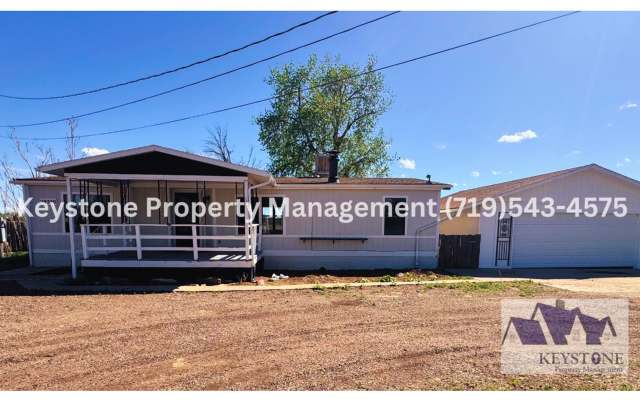 $275 Off - Move In Special! Country Living in a Newly Remodeled Home 3 Bedroom/2 Bath/2 Car Garage $1975/$1975 photos photos