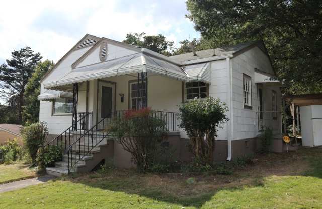 3BR/1BA by Roebuck Golf Course with lots of natural light Gallery 1