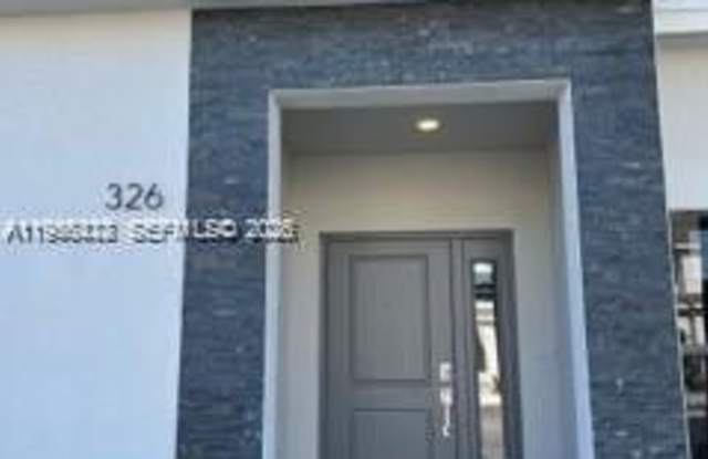 326 NE 1st Dr photos photos