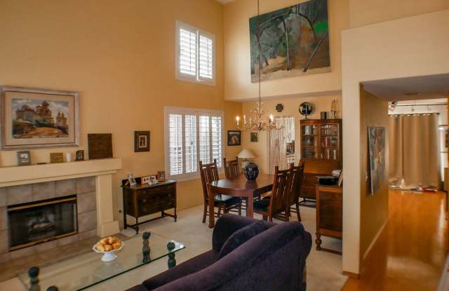 11977 Meriden Lane Gallery 3