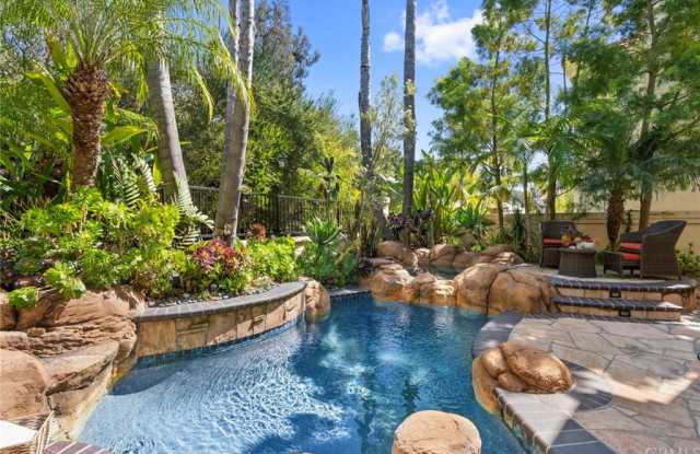 10 Argos - 10 Argos, Laguna Niguel, CA 92677