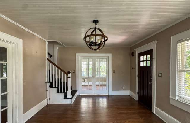 Gorgeous 4 Bed, 3 Bath Haymount Home Gallery 3