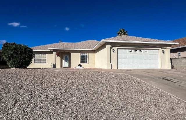 Beautiful 4 bedroom, 2 bath home photos photos