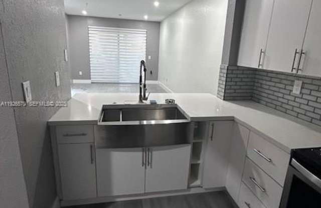 7100 NW 177 photos photos 7100 NW 177 photos photos