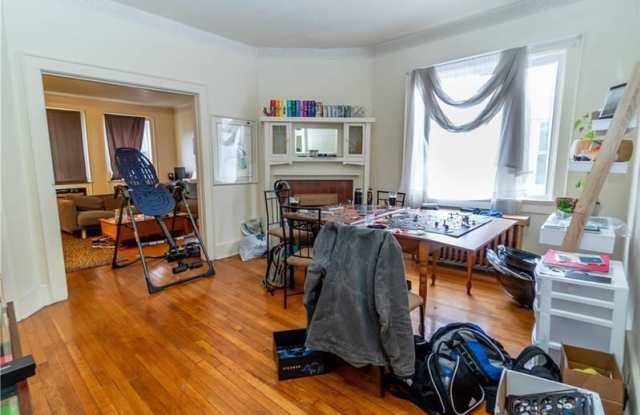 6336 Aurelia St Unit 2 Gallery 4