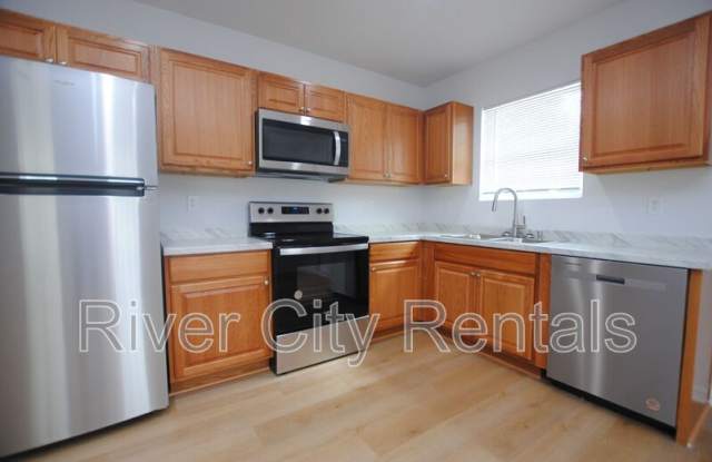 5621 Overlook Drive East Gallery 4