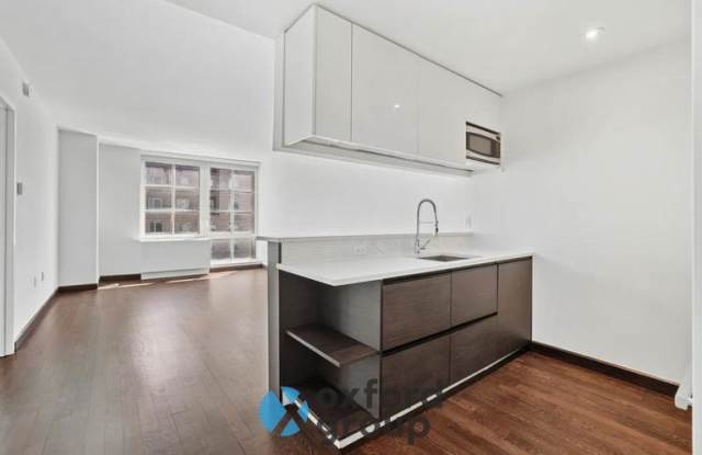 123 East 10th Street Gallery 4