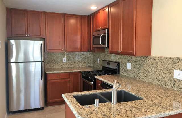 Gorgeous Unit in Imperial Beach! Gallery 3
