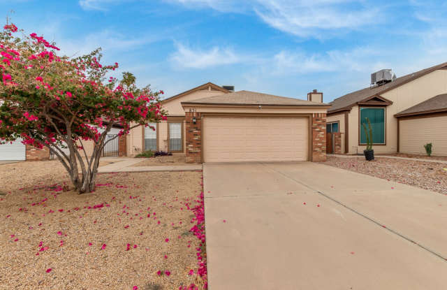Great Chandler Location- 2 bed, 2 bath home photos photos
