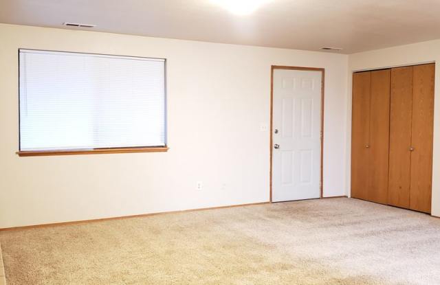 1321 Maple Gallery 4