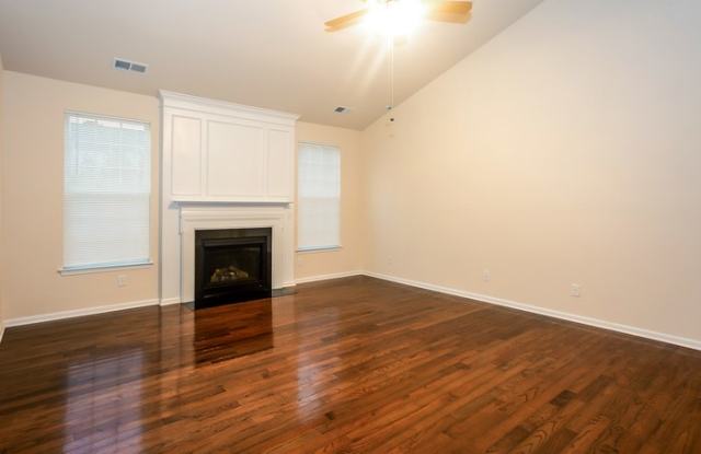 11522 Warfield Avenue Gallery 3
