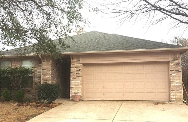 3202 Palos Verdes Drive - 3202 Palos Verdes Drive, Corinth, TX 76210