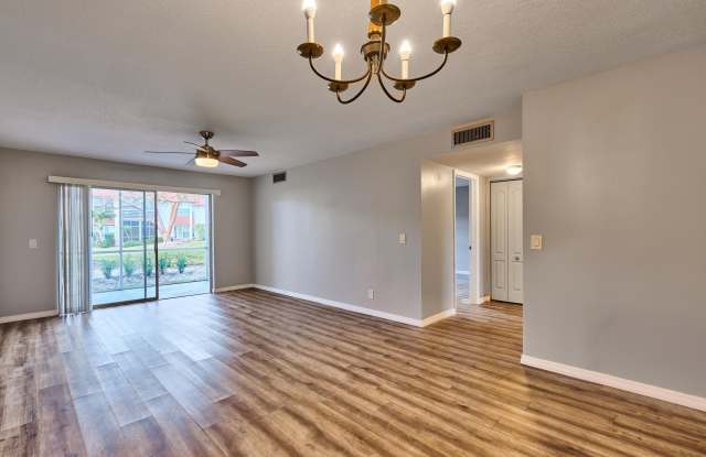 12021 W Greenway Drive Gallery 4
